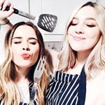 Happy New Year's Eve! 🌟 I'll be spending my night in with @hellooctoberxo and the boys (&amp; pups!) and a glass or two of champagne! Throwback to our Friendmas feast where we did none of the cooking and took all of the credit 😬 What are your plans for NYE? ❤