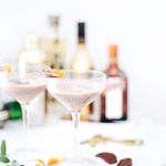 It's Christmas Eve and there's a new recipe post up on icovetthee.com for these tasty chocolate orange cocktails. A prefect pre-Christmas treat! 🍸